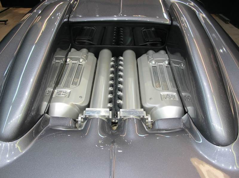 Illustration for article titled This Cheap Bugatti Veyron Is Exactly What You'll Need To Impress Idiots